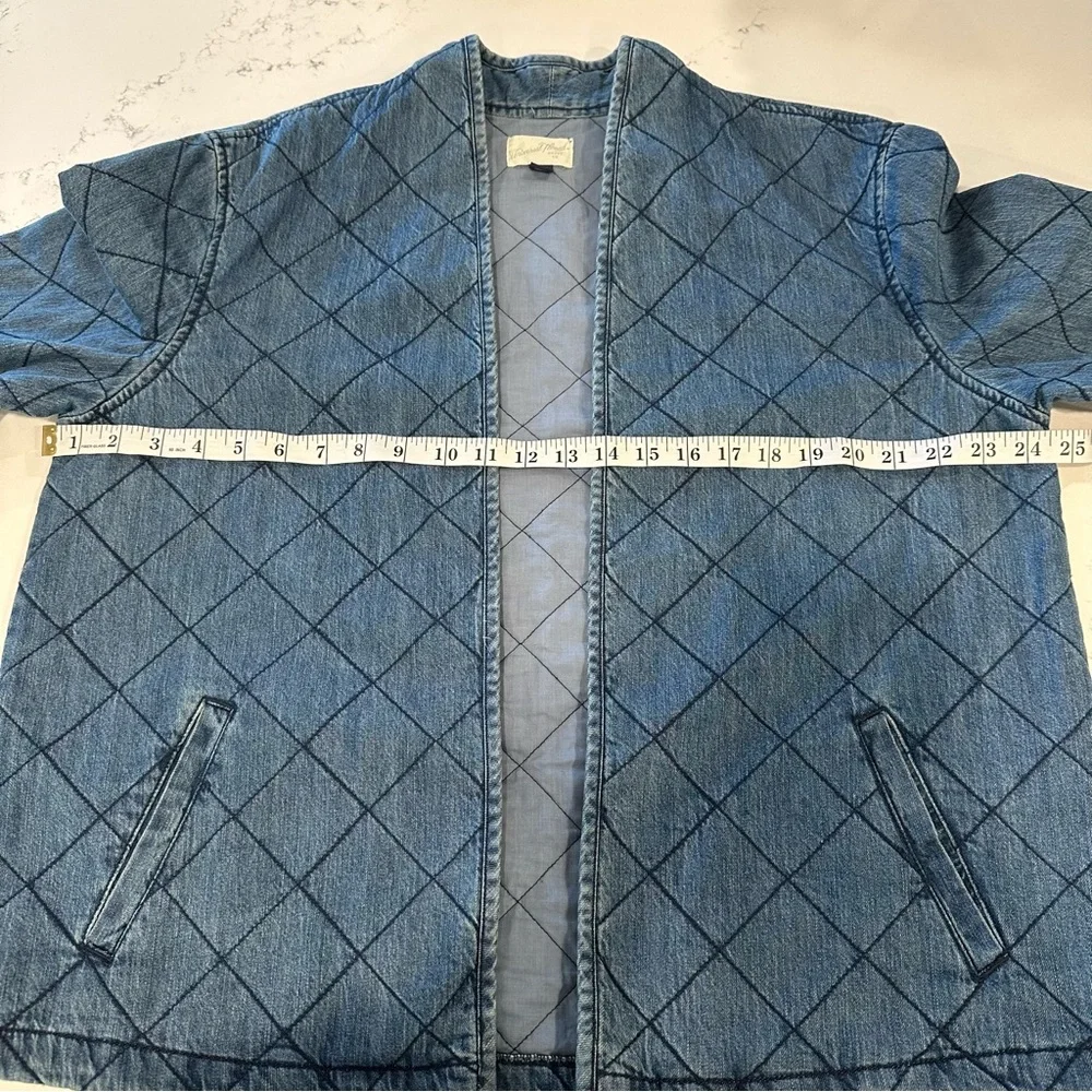 Universal Threads Open Front Quilted Denim Jacket - Picture 9 of 9